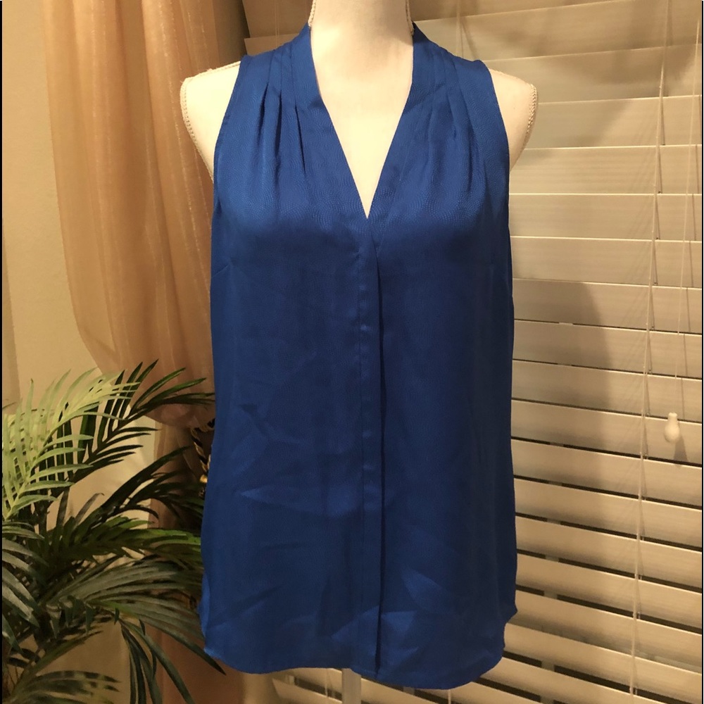 Banana Republic sleeves blouse